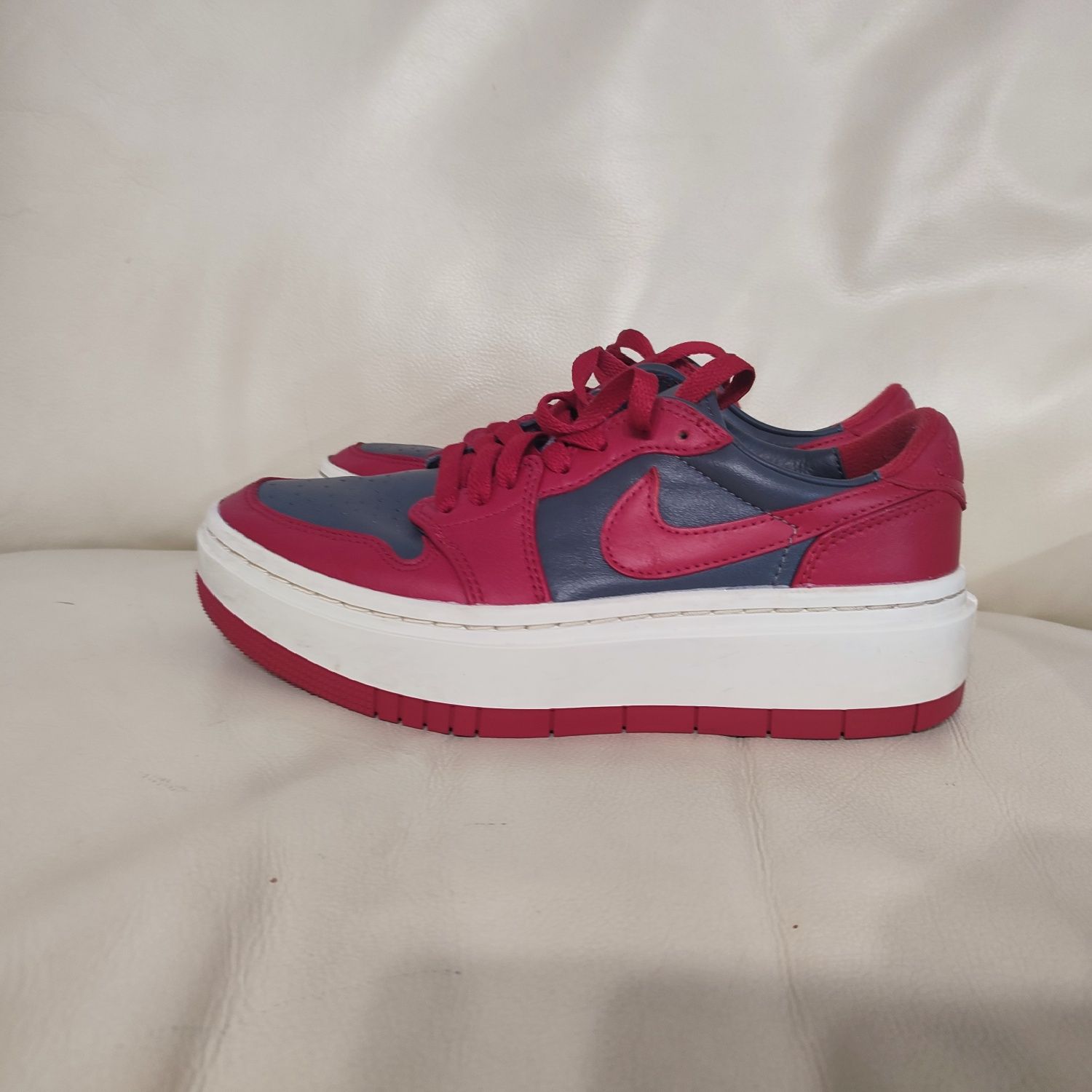 Adidas Nr 37 ½ Nike Air Jordan Elevate