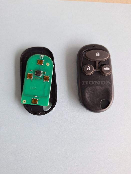 Дистанционно с 2 или 3 бутона за Хонда Сивик Джаз ЦРВ Акорд