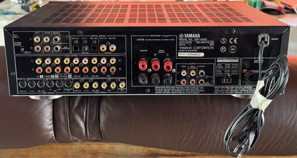 YAMAHA DSP-E800 180Watts Реални