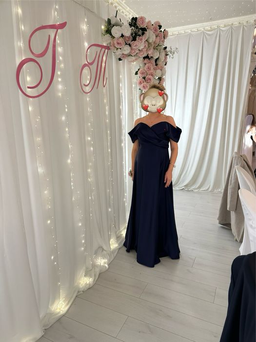 Дълга официална рокля