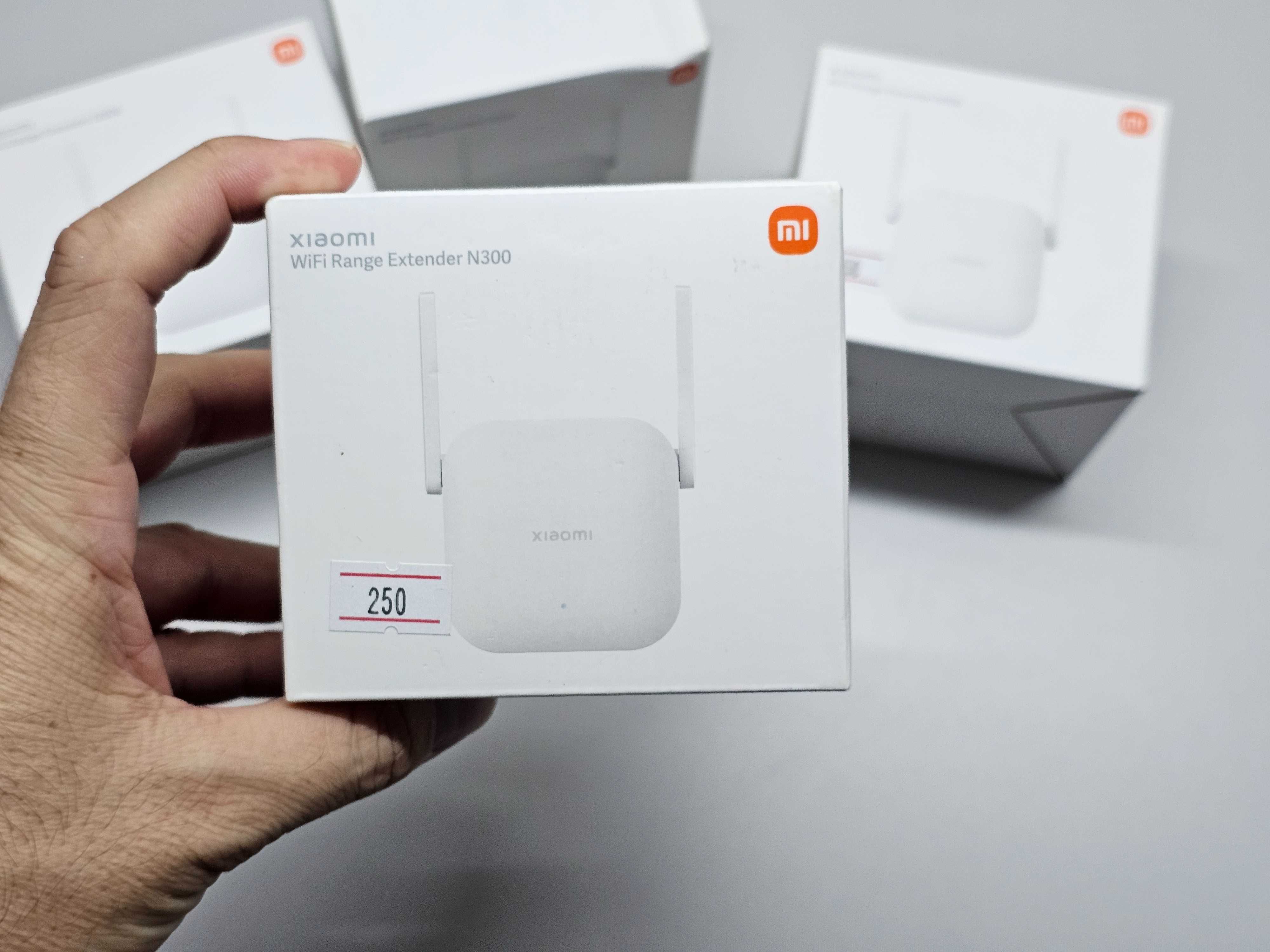 ПРОДАМ Усилитель Wi-Fi сигнала Xiaomi Mi Wi-Fi Range Extender N300.