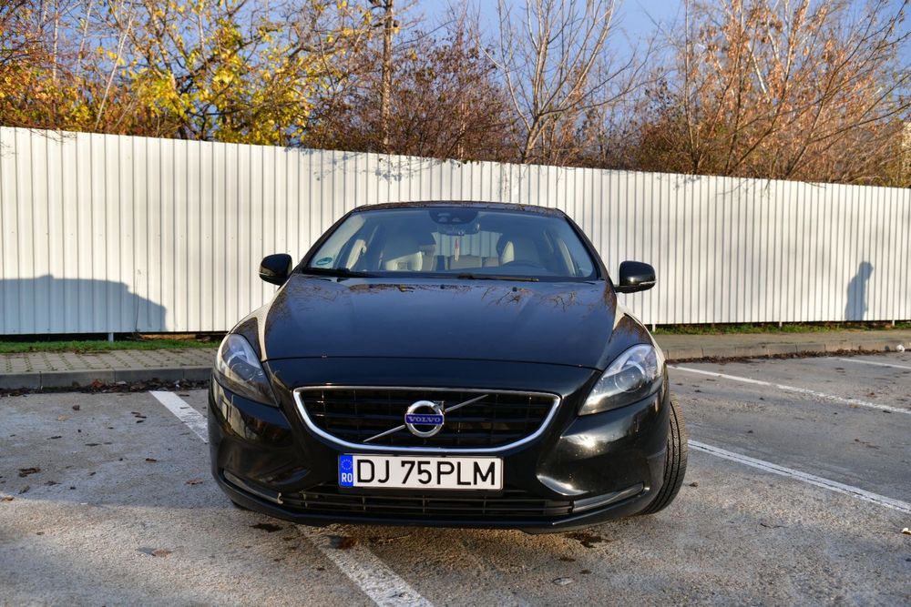 Volvo v40 OCEAN RACE