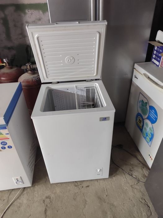 Продам морозильник