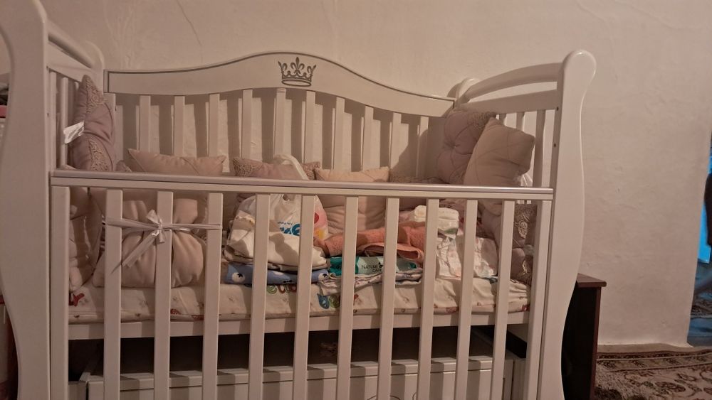 Манеж сатылады..