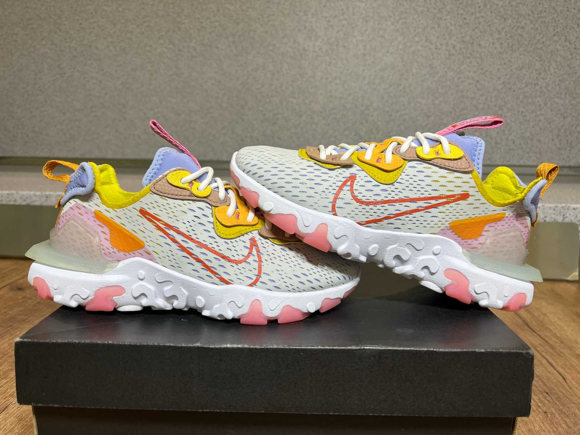 ОРИГИНАЛНИ *** Nike React Vision Pure Platinum / Grey / Pink / Yellow