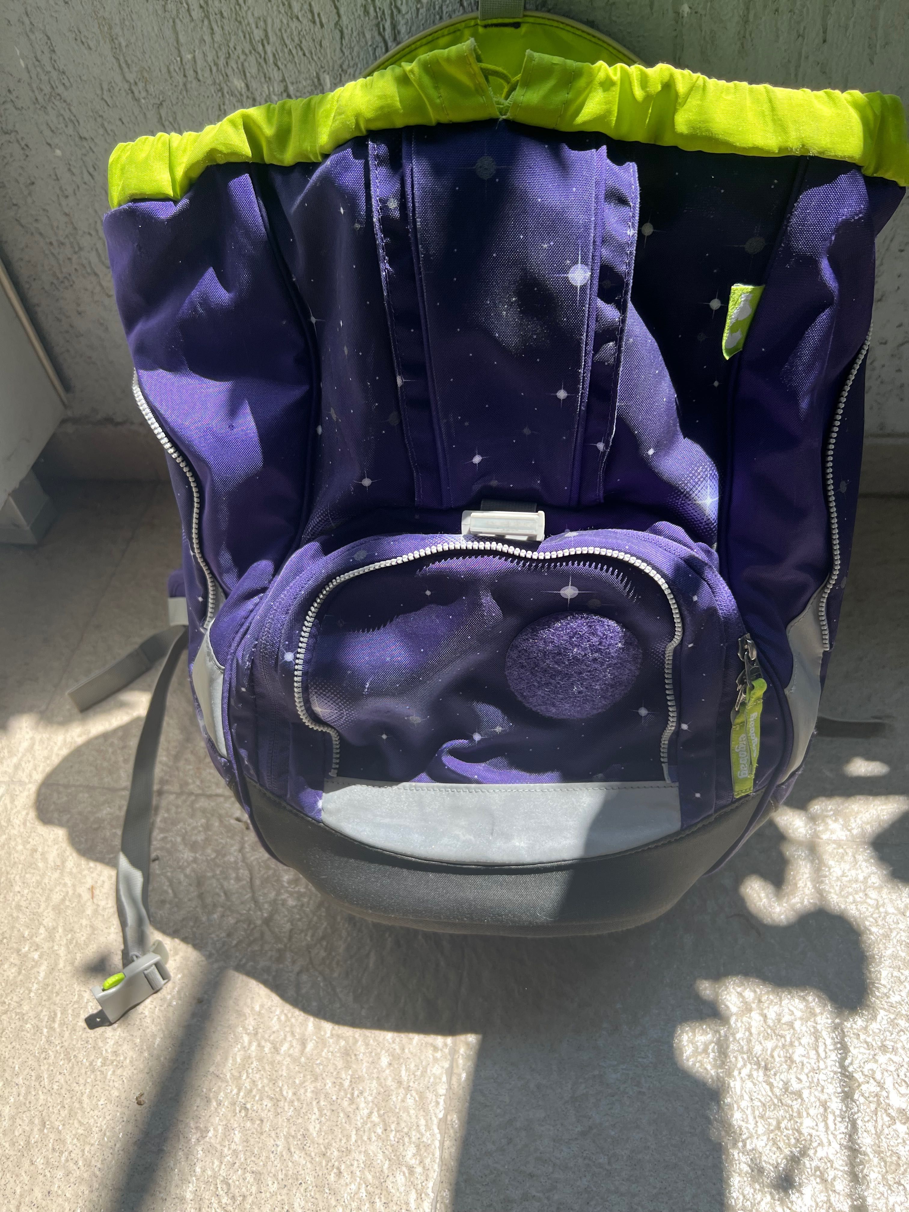 Ergobag Galaxy раница от 1-4 клас