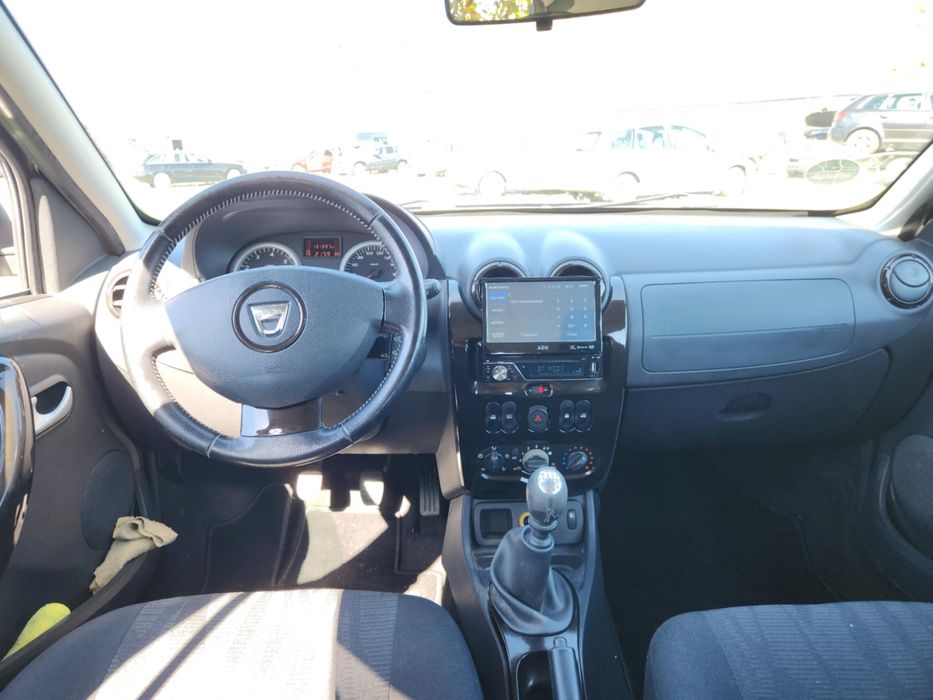 Dacia Duster Prestige 1.5 dci. Km 130.000 an fab 2012 euro 5