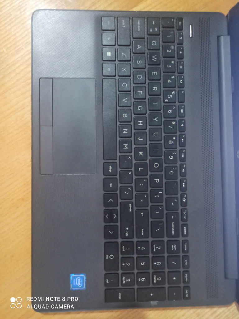 Лаптоп HP 250 G8