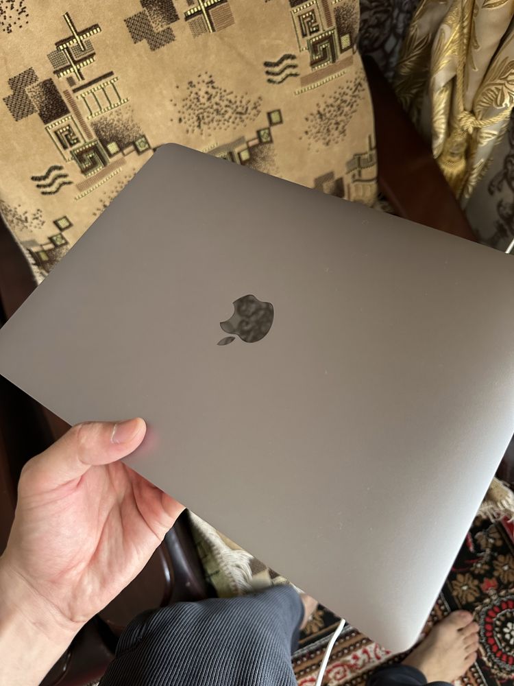 Macbook Air M1 Full box Как новый
