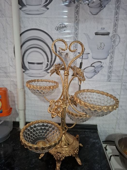 Конфетница (Орешница)