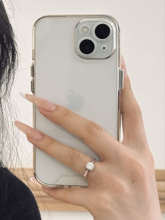 Айфон 15 в голубом цвете , 128 гб , взяли в технодоме продаем СРОЧНО!!