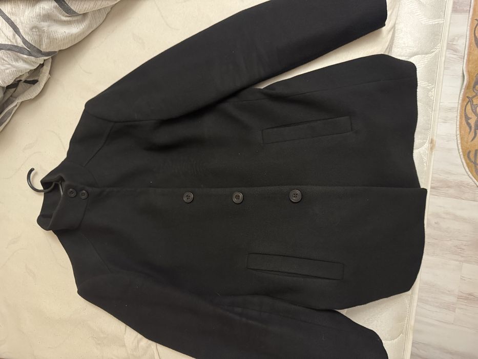 Мъжко дълго манто