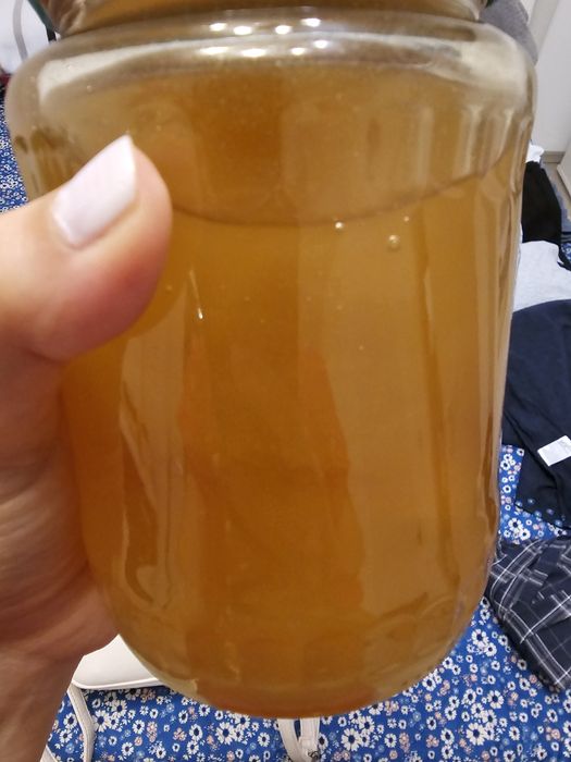 Vând miere ecologică de mană și polifloră, de munte din Vatra Dornei