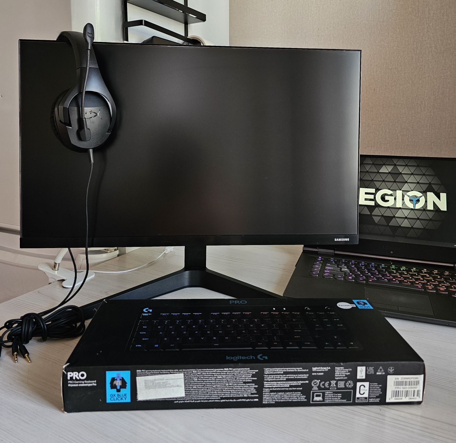 Всё одним лотом моник, механика, hyperx
