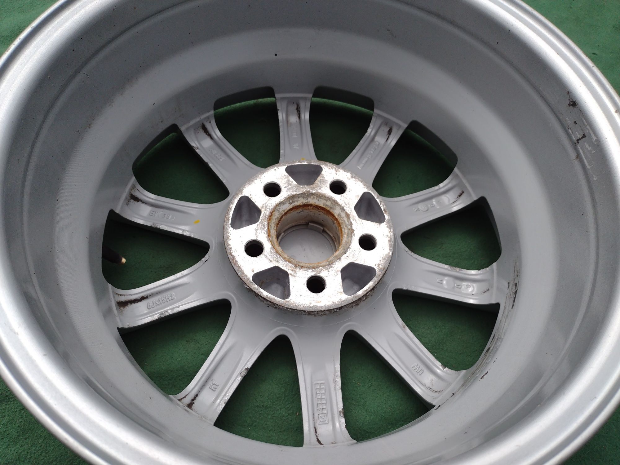 Перфектни Rc Design 15-5x100 6j ET38 Фолксваген Поло