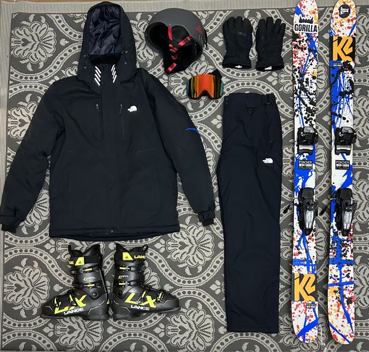 Срочно продам Лыжи + подарок