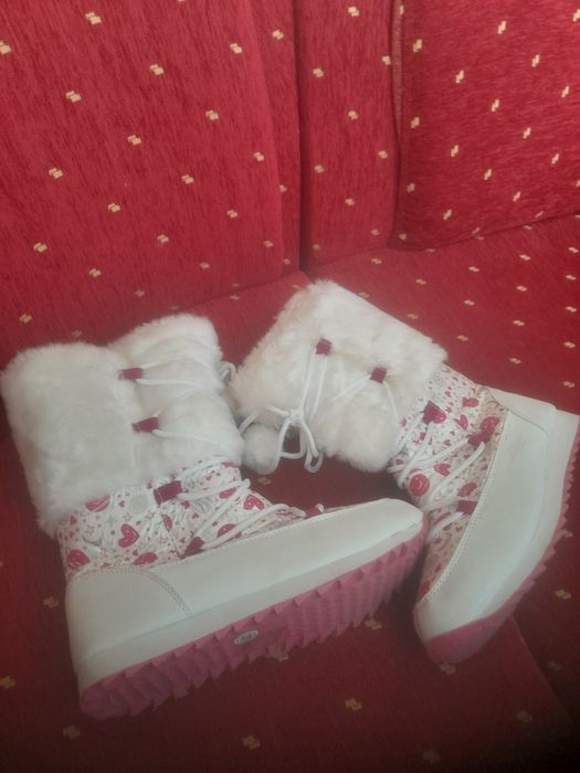 Ботуши за момиче 37