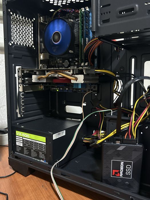 Продам игровой ПК с монитором