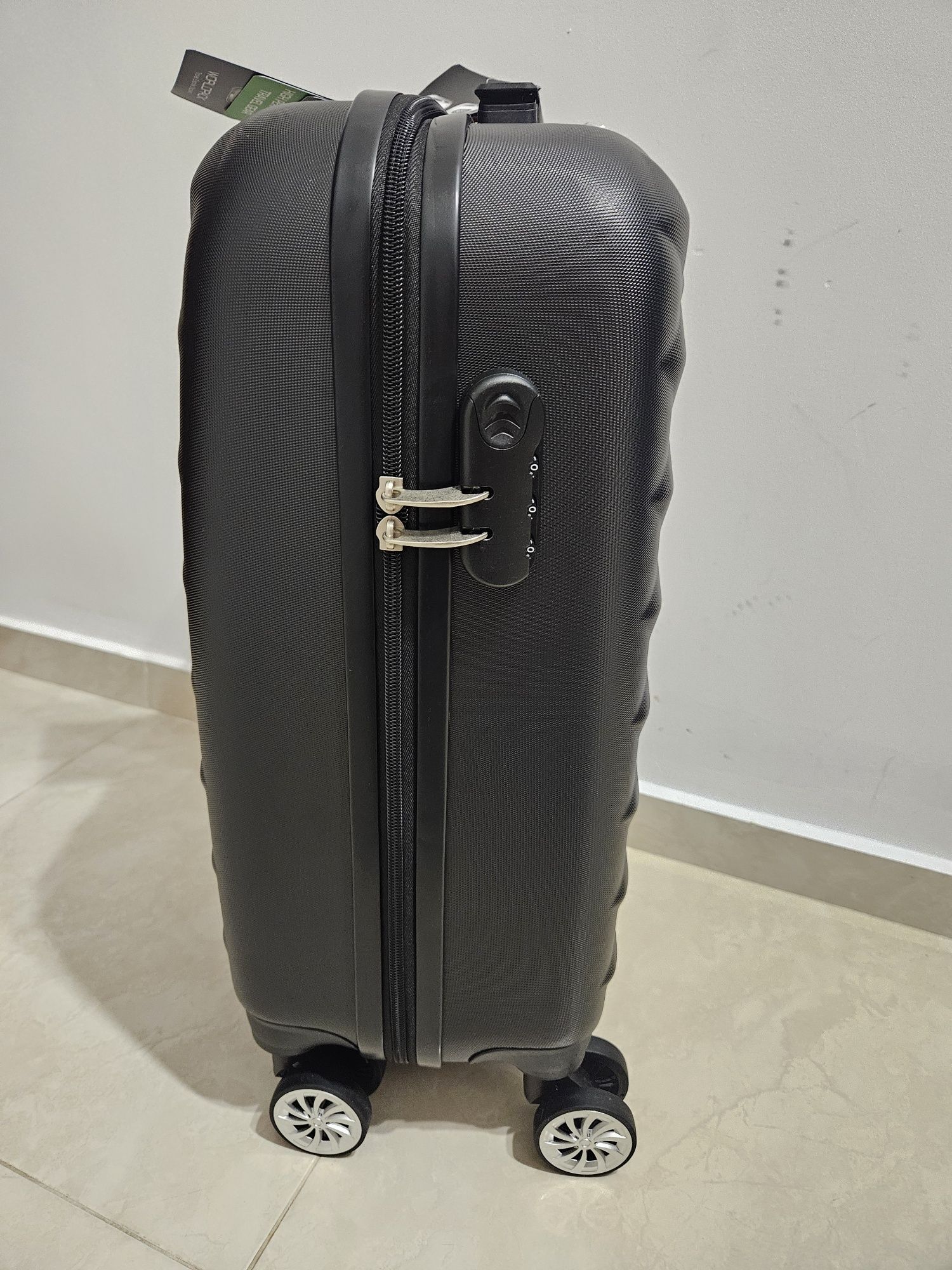 Комплект пътнически куфари WORLDPACK