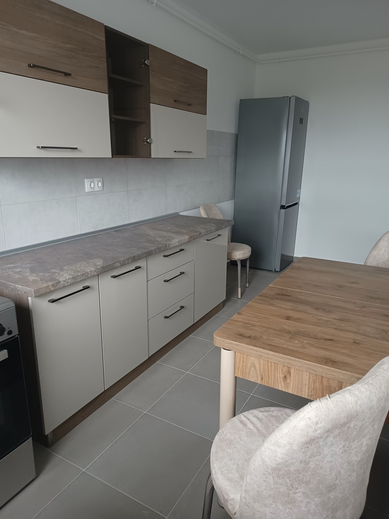 Închiriez apartament nou mobilat Maurer Residence