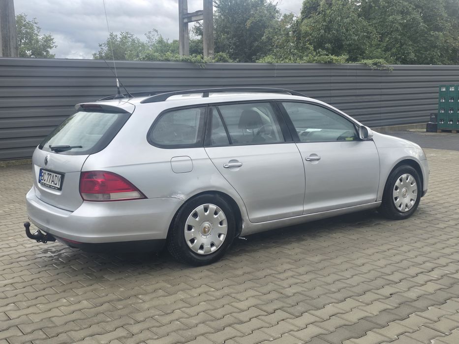 Vând Volkswagen Golf 5