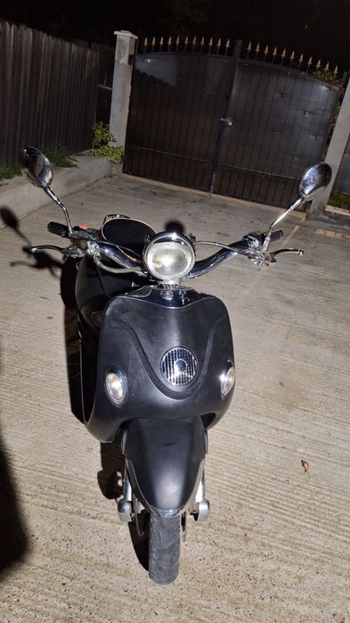 Vind scuter marca ZNEN 2019