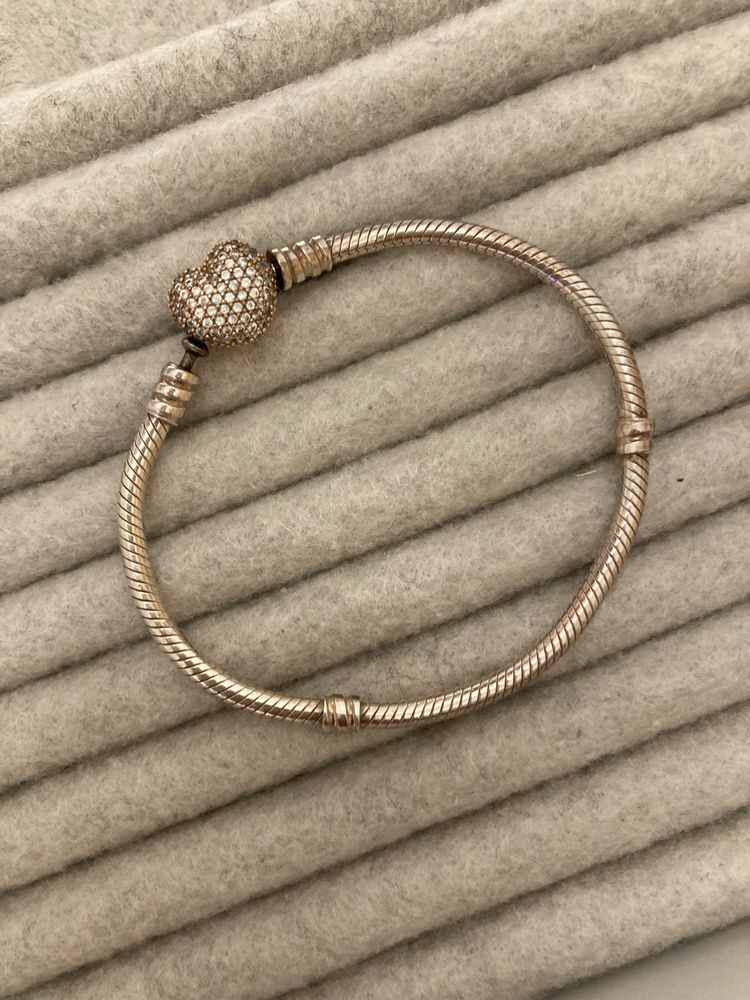 Pandora оригинална гривна