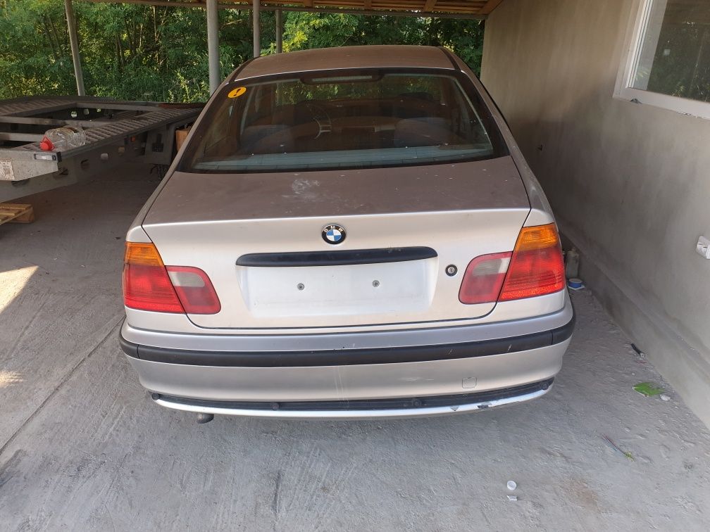 Dezmembrez bmw e46 2.0 diesel an 2002 orice piesa