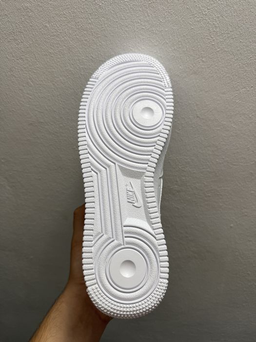 Adidasi nike af1