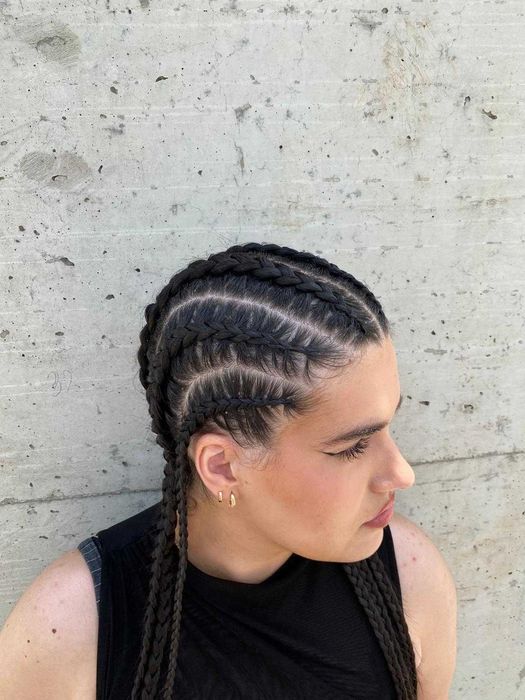 Împletituri pe scalp - Braids
