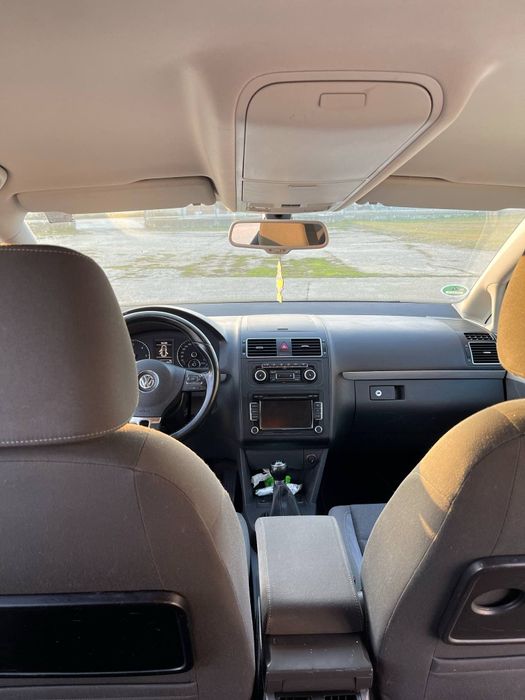 Mașina Touran style