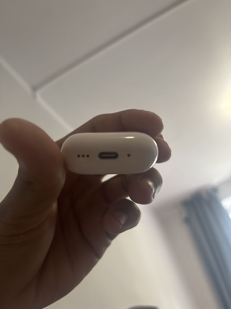 Airpods 4