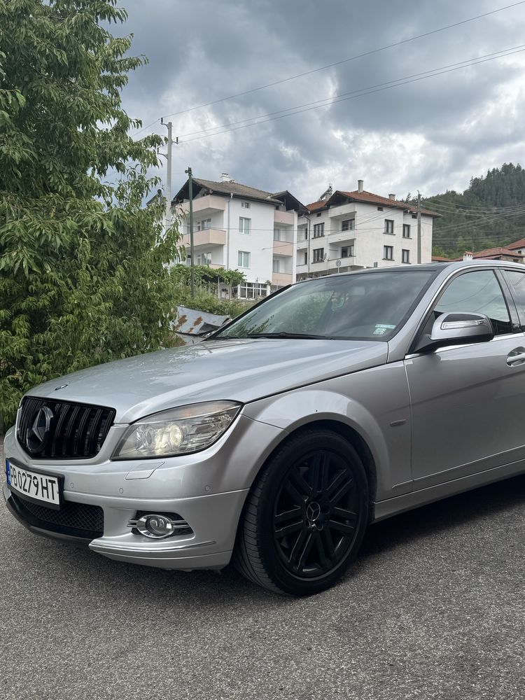 Mercedes C320 4matic *keyless*