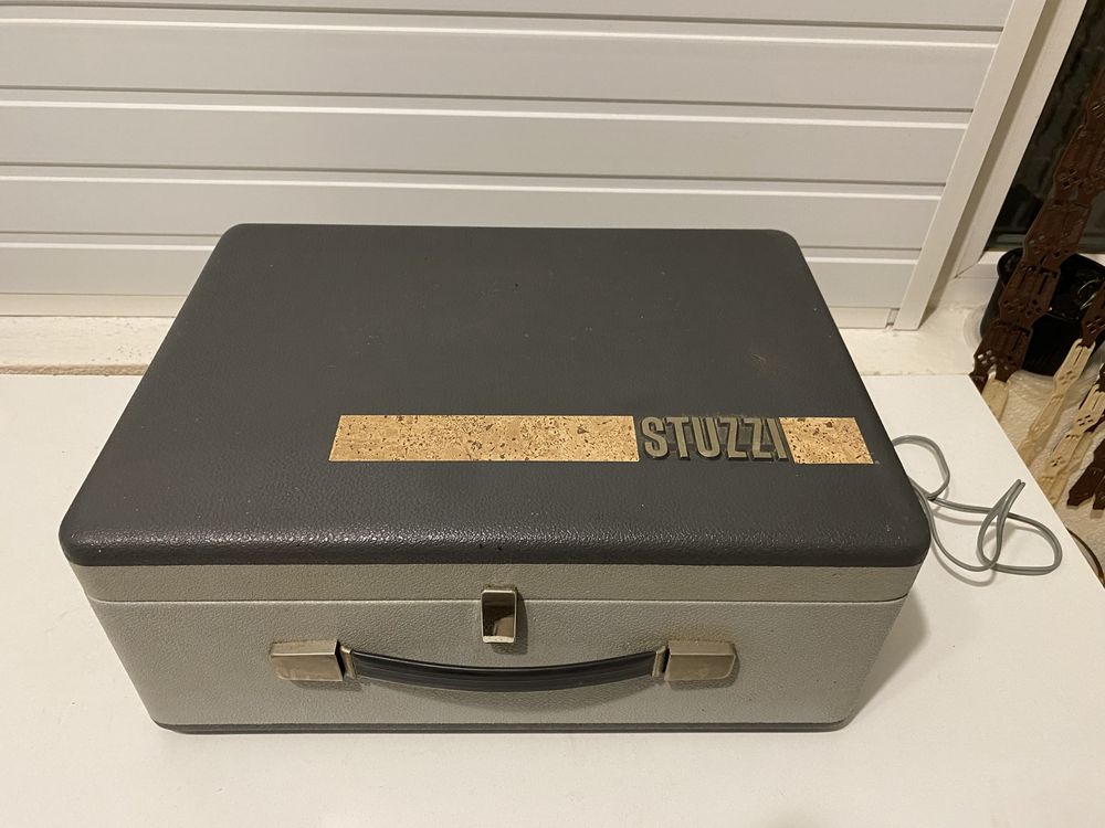 Magnetofon portabil  Stuzzi 1604 recorder