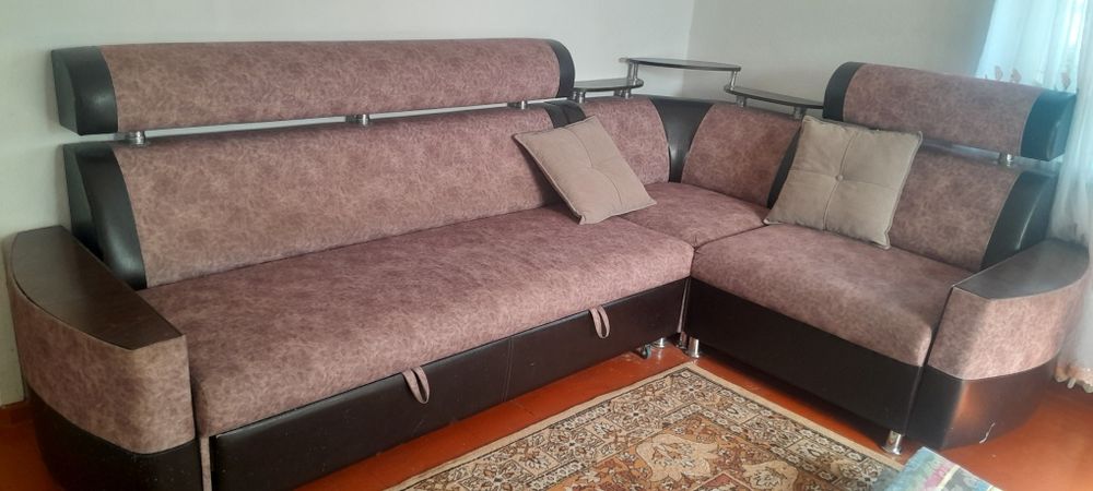 Диван угловой  раздвижной