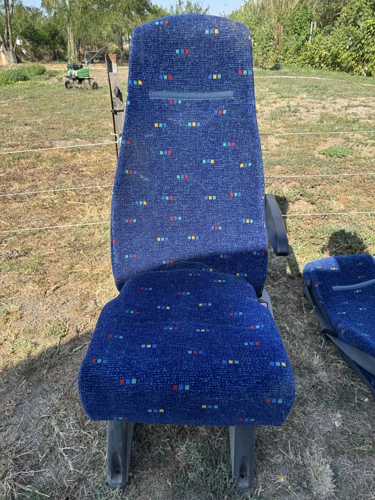 Седалки от Iveco Daily 20+1
