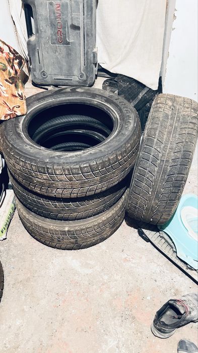 Зимние шины Triangle TR777 215/60 R16 99H без шипов