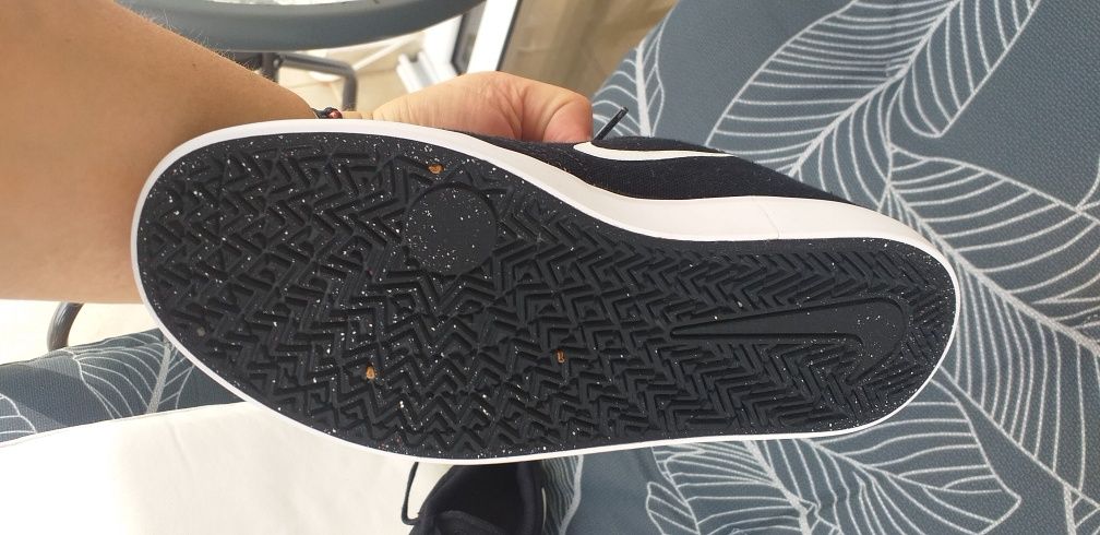 Temeri Nike baieti