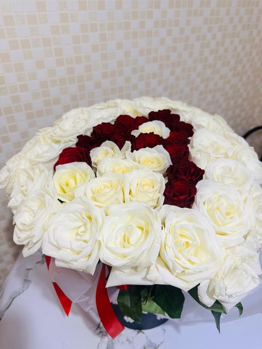 Продам цветы свежие с буквой