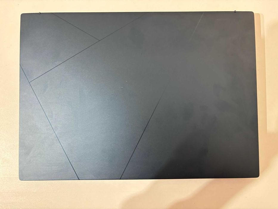 Laptop Asus ZenBook / UX3405M