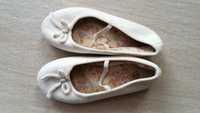 бели дантелени пантофи обувки балеринки H&M , номер 29
