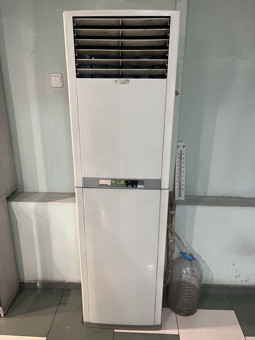 Колонен климатик мидеа