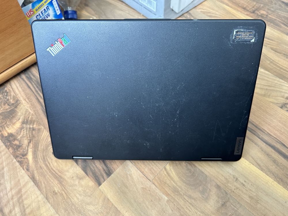 Laptop Lenovo Yoga 11e 11.6 m3-8100y 4GB ssd 128gb Inch touch crăpat