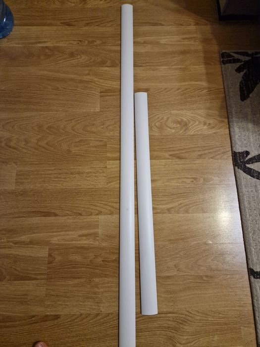 Canal cablu pentru pardoseală 55x16mm, lungime 1.25m și 0.75m.