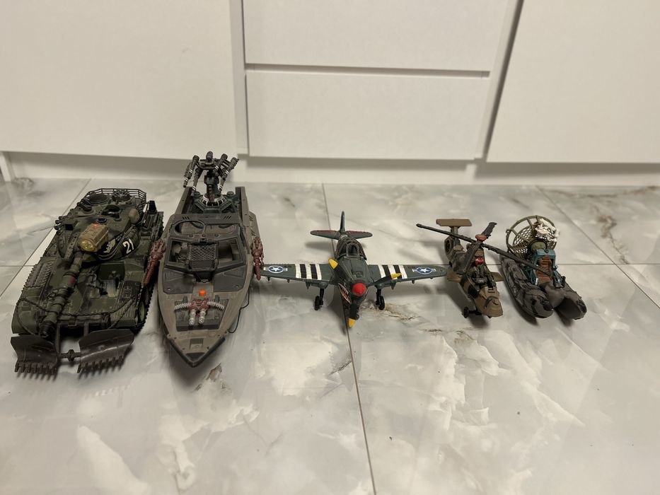 Lot vehicule militare jucarie