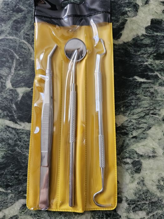 Trusă dentară trei piese