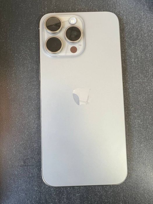 iPhone 15 pro max 256 gb