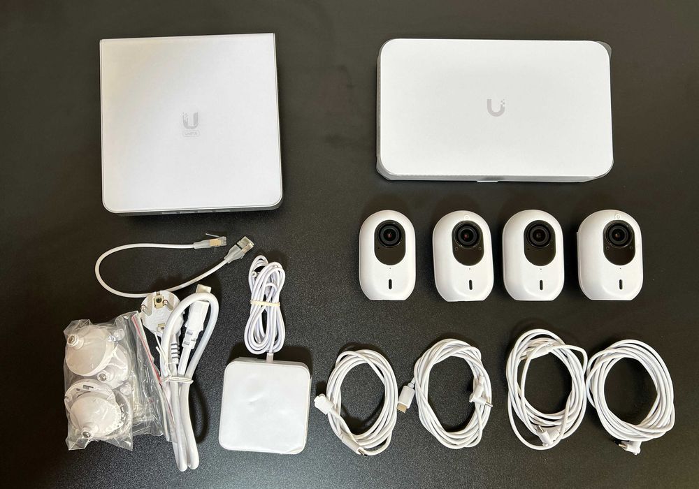 Unifi Cloud Gateway Fiber + U6 Enterprise + G4 Instant (4 штуки)