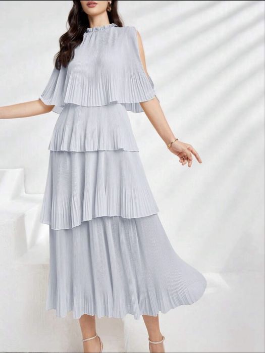 Rochita eleganta, albastru deschis