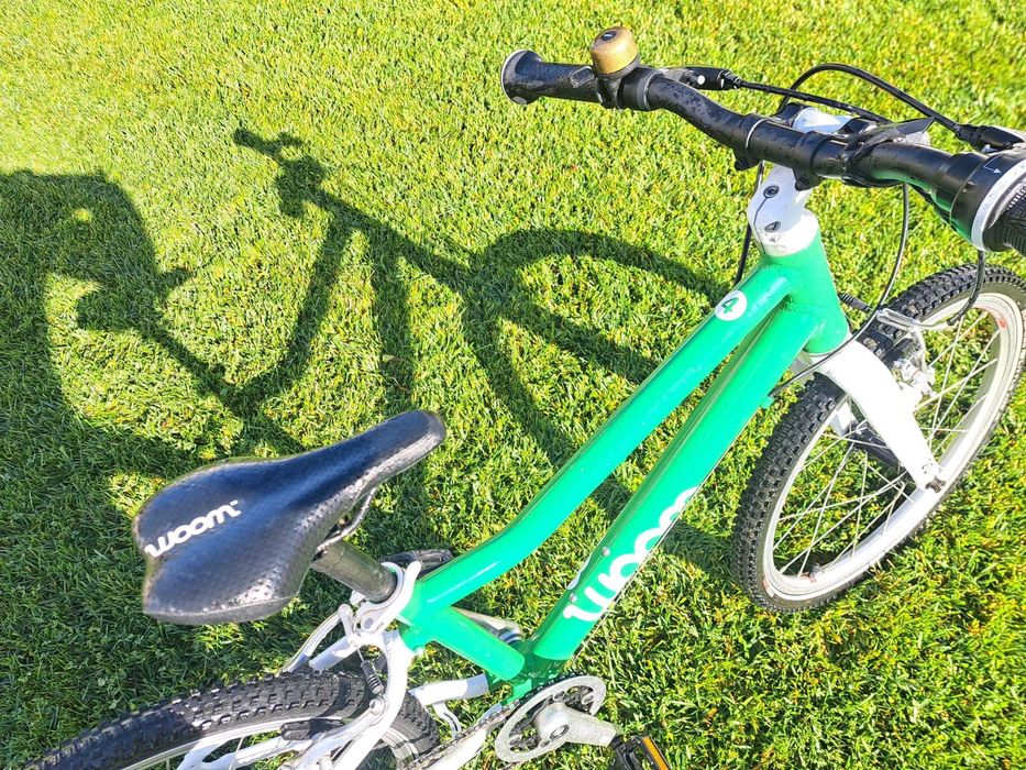 WOOM 4 bicicleta si casca